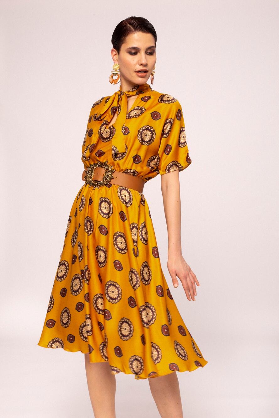 Nissa Marigold Medallion Print Silk Blend Short Sleeve A-Line Midi Dress Size 8